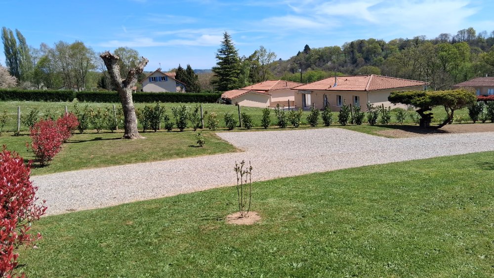 Aire camping-car  Saint-Brice-sur-Vienne (87200) - Photo 1